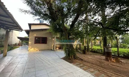 Sobrado com 3 dormitórios à venda, 190 m² por R$ 699.000,00 - Vila Bela - Cachoeirinha/RS