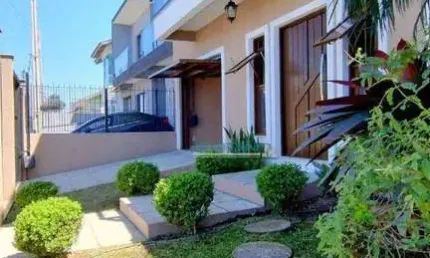 Sobrado com 2 dormitórios à venda, 160 m² por R$ 692.000,00 - Parque da Matriz - Cachoeirinha/RS
