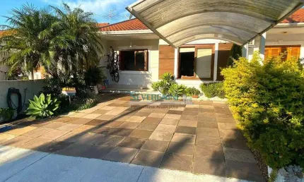 Casa com 3 dormitórios à venda, 110 m² por R$ 579.000,00 - Distrito Industrial - Cachoeirinha/RS