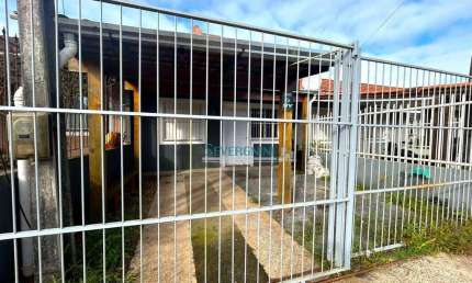 Casa com 2 dormitórios, 48 m² - venda por R$ 235.000,00 ou aluguel por R$ 1.428,00/mês - Chácara das Rosas - Cachoeirinha/RS