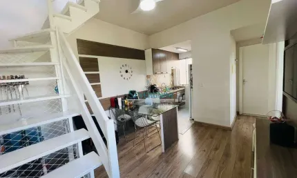 Cobertura duplex com 2 dormitórios à venda, 83 m² por R$ 224.000 - Vila Cachoeirinha - Cachoeirinha/RS