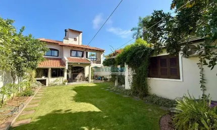 Sobrado à venda, 232 m² por R$ 1.060.000,00 - Centro - Cachoeirinha/RS