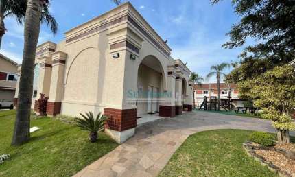 Sobrado com 2 dormitórios para alugar, 117 m² por R$ 3.466,66/mês - Central Park - Cachoeirinha/RS