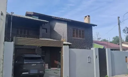 Sobrado com 3 dormitórios à venda, 290 m² por r$ 775.000,00 - jardim do bosque - cachoeirinha/rs