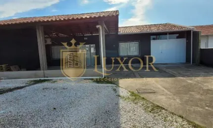 Casa localizada na Armação de Penha SC, 3 dormitórios perto do Beto Carrero