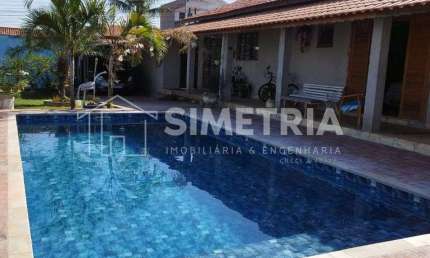 Casa com piscina – Bairro Jd Sta Mônica – São Pedro/SP. AC – 150m². AT – 520m².