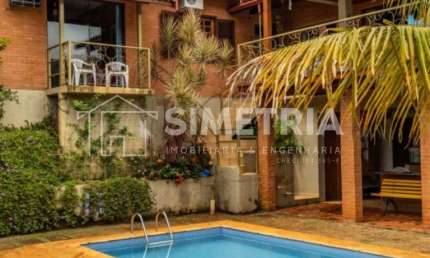 Chácara – Bairro Jardim das Cachoeiras – São Pedro/SP.  AC– 360m². AT– 1.000 m²