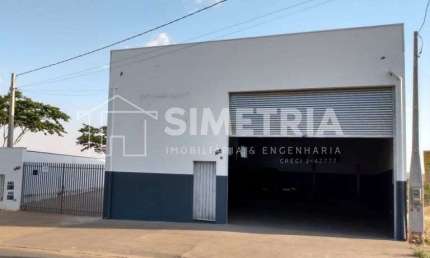 2 Barracões  - Reginópolis/SP. AC – 390 m². AT – 607m².