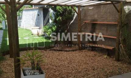 Casa com 2 quartos à venda na Rua Araci Algodoal Mauro, 640, Jardim Iporanga, Águas de São Pedro, 177 m2 por R$ 691.000