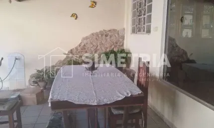 Venda – cód. crv1462507 – casa em região comercial na santa cruz!