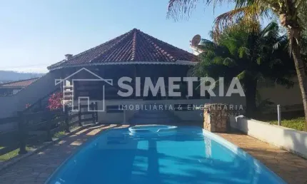 Venda – cód. crv1472507 – uma chácara dentro da cidade!