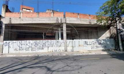 GA5458 - Alugo este salão em Santana de Parnaíba com 400 metros de terreno, 400 metros de área construída, 350 metros de área fabril.
