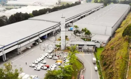 GA5012 - Alugo este galpão dentro de condomínio em Itapevi com 1.761 metros de área construída, 1.143 metros de área fabril, 618 metros de escritório