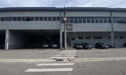 GA5079 - Alugo este galpão dentro de condomínio em Itapevi com 1.761 metros de área construída, 1.143 metros de área fabril, 618 metros de escritório