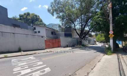 GA1450 - vendo este galpão em São Paulo divisa com Osasco ao lado da Rodovia Raposo Tavares com 1.054 metros de terreno, 700 metros de área c
