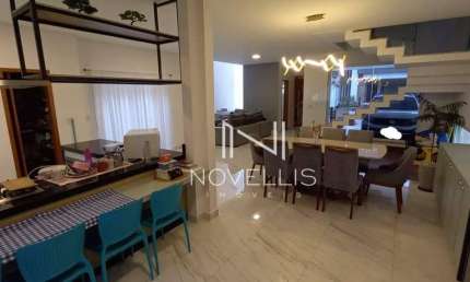 Casa com 3 dormitórios à venda, 230 m² por R$ 1.650.000,00 - Vila Branca - Jacareí/SP