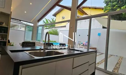 Casa com 3 dormitórios à venda, 175 m² por R$ 1.696.000,00 - Villa Branca - Jacareí/SP