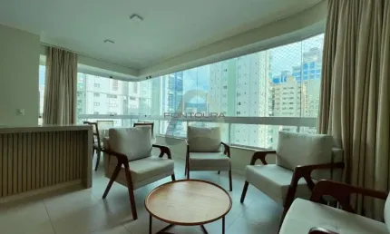 Apartamento com 3 quartos à venda na Rua 207, 287, Meia Praia, Itapema por R$ 1.650.000