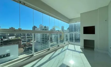 Apartamento com 3 quartos à venda na Rua 232/234, 495, Meia Praia, Itapema por R$ 1.700.000