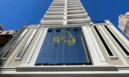 Apartamento com 3 quartos à venda na Rua 220, 405, Meia Praia, Itapema por R$ 1.750.000