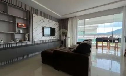 Apartamento com 4 quartos à venda na Rua 318, 70, Meia Praia, Itapema por R$ 1.950.000