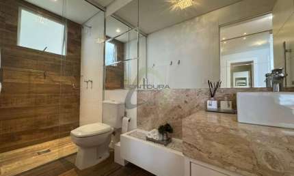 Apartamento com 4 quartos à venda na Rua 220, 200, Meia Praia, Itapema por R$ 1.980.000