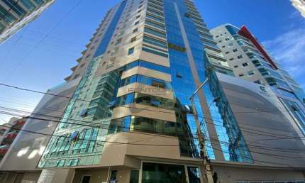 Apartamento com 3 quartos à venda na Rua 129 D1 esquina com a rua 129 E, 69, Centro, Itapema por R$ 2.700.000