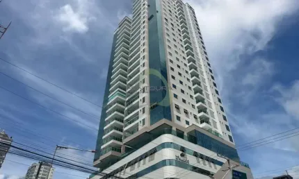 Apartamento à venda na Rua 1208, 35, Meia Praia, Itapema por R$ 3.200.000