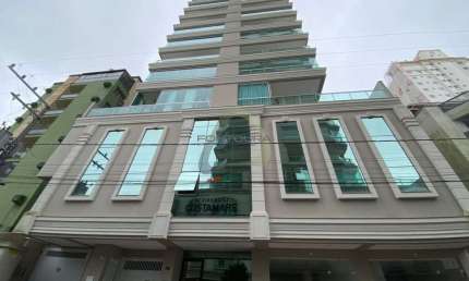 Apartamento à venda na Rua 318, 70, Meia Praia, Itapema por R$ 1.980.000