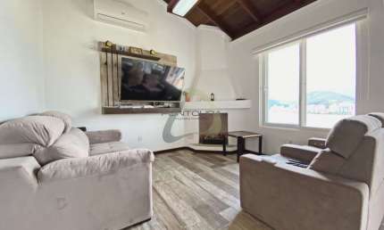 Casa em condomínio fechado com 3 quartos à venda na Rua 109, 70, Canto da Praia, Itapema por R$ 3.250.000