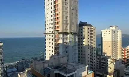 Apartamento com 4 quartos à venda na Rua 208, 90, Meia Praia, Itapema por R$ 3.000.000
