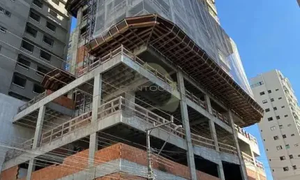 Apartamento com 3 quartos à venda na Rua 296, 555, Meia Praia, Itapema por R$ 2.500.000
