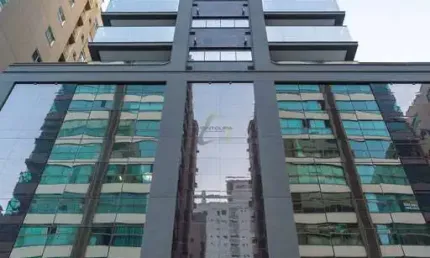 Apartamento com 3 quartos à venda na rua 236, 203, meia praia, itapema por r$ 2.393.753