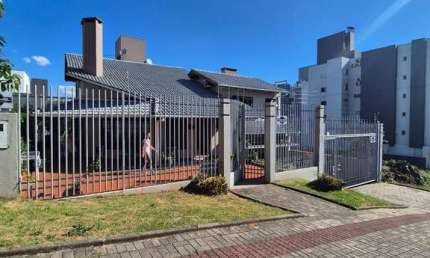 Casa com 3 quartos à venda na Rua Palmeiras - D, 97, Centro, Chapecó