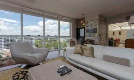Cobertura com 3 dormitórios à venda, 225 m² por R$ 2.499.000,00 - Água Verde - Curitiba/PR