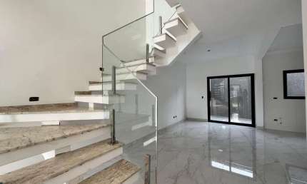 Sobrado com 3 dormitórios à venda, 120 m² por R$ 699.000,00 - Capão da Imbuia - Curitiba/PR