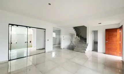 Sobrado com 3 dormitórios à venda, 169 m² por R$ 890.000,00 - Jardim das Américas - Curitiba/PR