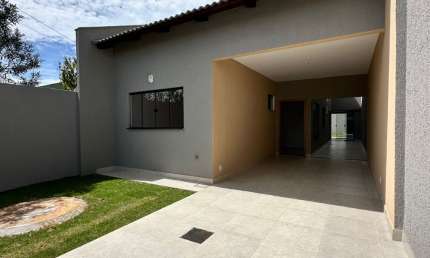 Casa 3 quartos sendo 1 suíte em aparecida de Goiânia