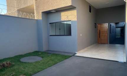 Linda casa com 3/4 no Residencial Solar Central Park