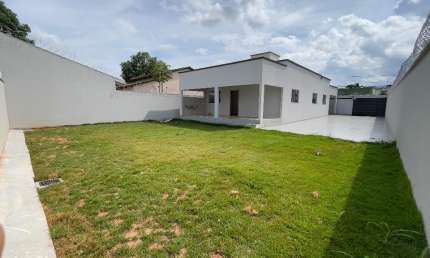 Casa com 3 quartos à venda na Rua 52, Cardoso Continuação, Aparecida de Goiânia