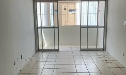 Apartamento à Venda, com 106m², 3 Quartos sendo 1 Suíte em Boa Viagem