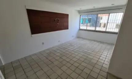 Apartamento  para aluguel, 80m², com 2 Quartos + 1 Reversível, situado em Casa Forte