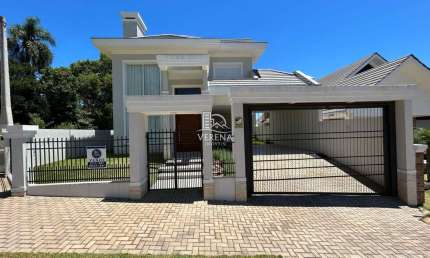 Casa com 3 quartos à venda na Avenida Leo Kraether, 1800, Country, Santa Cruz do Sul