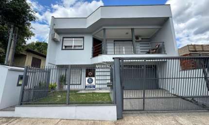 Casa com 3 quartos à venda na Rua João Baumhardt, 151, Arroio Grande, Santa Cruz do Sul