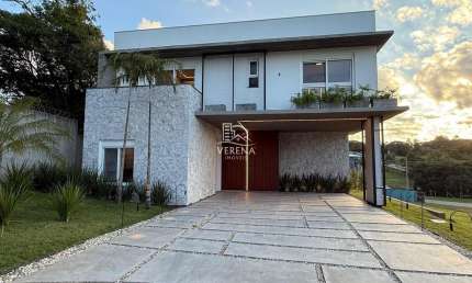 ESTILOSA E SOFISTICADA RESIDÊNCIA NO RESERVA DO ARVOREDO