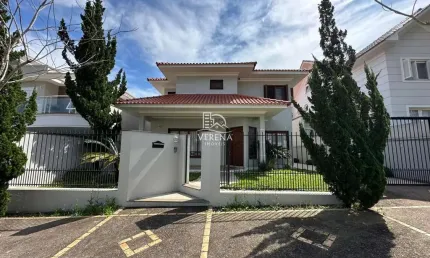MARAVILHOSA ALVENARIA COM 03 SUÍTES EM LOCALIZAÇÃO NOBRE