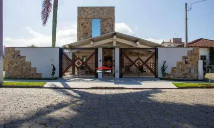 Casa com 3 dormitórios à venda, 238 m² por R$ 1.950.000,00 - Indaiá - Caraguatatuba/SP