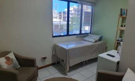 Sala comercial para alugar na Rua Charles Ferrari, Kobrasol, São José