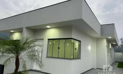 Casa com 2 quartos à venda na Rua Lídia James Huller, Forquilhas, São José