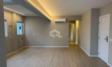 Oportunidade Única - Apartamento Reformado em Localização Privilegiada.